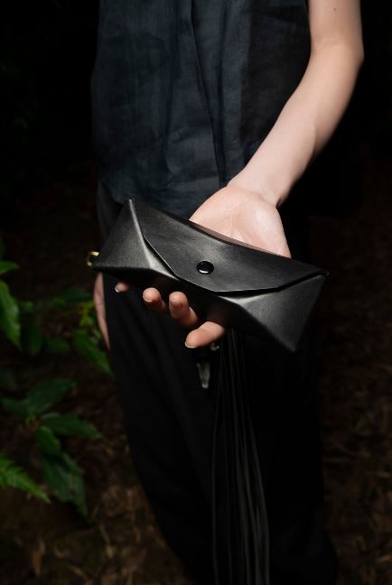 【甲蟲仙生製革室】蟲型切面眼鏡盒( M )-手工真皮眼鏡盒-鉛筆盒